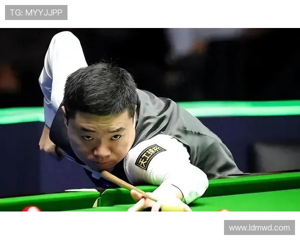 丁俊晖与周跃龙在世锦赛中的精彩对决与精彩瞬间回顾 丁俊晖与周跃龙在世锦赛中的精彩对决与精彩瞬间回顾