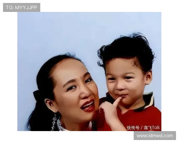 加维领衔的足球新星崛起，助力球队重返巅峰之路